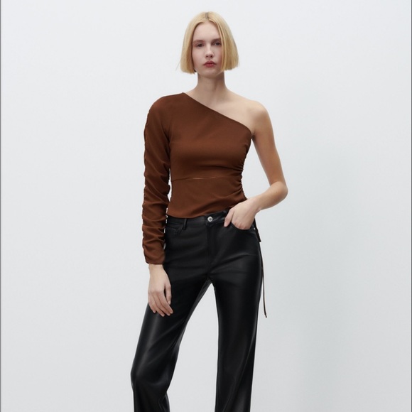 NWOT Zara Asymmetric Cut Out Top - Picture 3 of 7